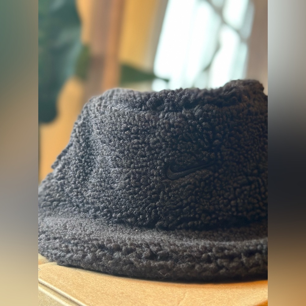 Nike Big Kids Winterized Bucket Hat